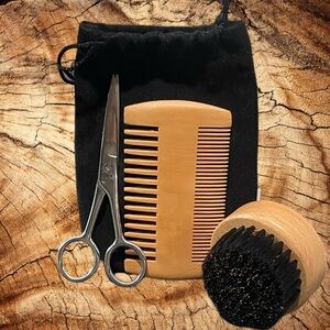 Coco's Beard, Comb & Scissor Set